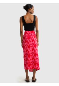 Big-Star - Lniana spódnica damska z motywem kwiatowym z ozdobnym wiązaniem różowa Verlia 601. Okazja: na spacer, na plażę. Kolor: różowy. Materiał: len. Wzór: kwiaty. Sezon: lato. Styl: elegancki, wakacyjny #5
