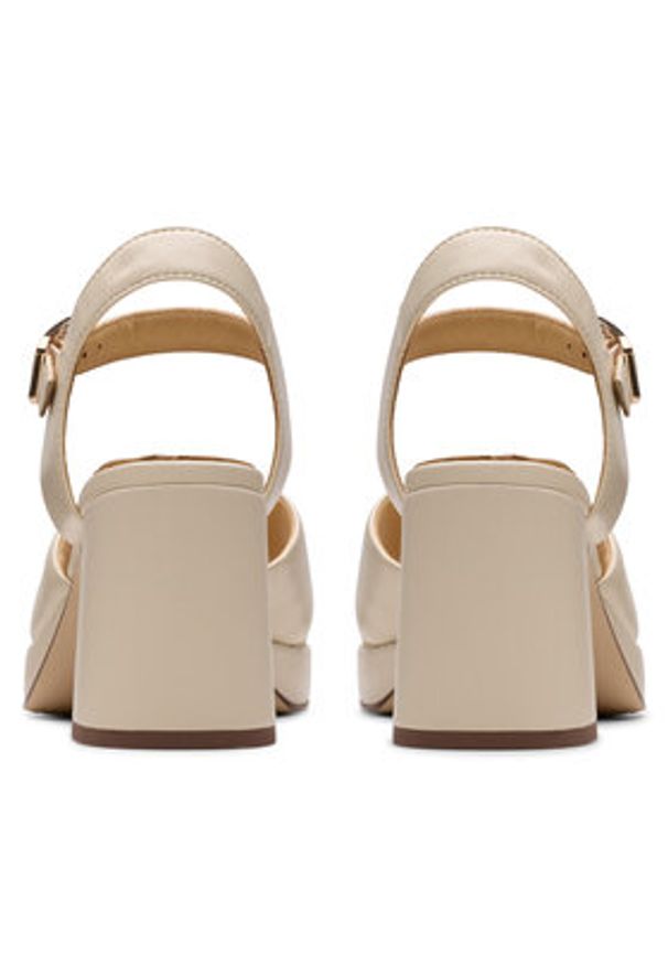 Clarks Sandały Ritzy75 Rae 26181304 Écru. Materiał: skóra