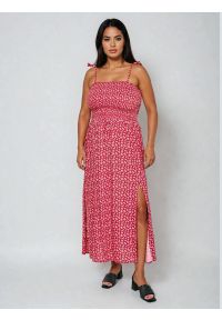 Big-Star - Sukienka damska midi z wiskozy na ramiączkach z motywem kwiatowym czerwona Lamboni 603. Okazja: na spacer, na plażę. Kolor: czerwony. Materiał: wiskoza. Długość rękawa: na ramiączkach. Wzór: kwiaty. Styl: wakacyjny. Długość: midi #8