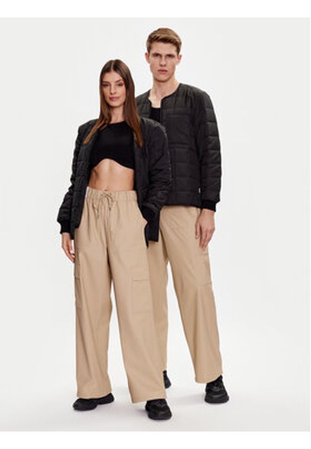 Rains Kurtka przejściowa 18170 Czarny Casual Fit. Okazja: na co dzień. Kolor: czarny. Materiał: syntetyk. Styl: casual