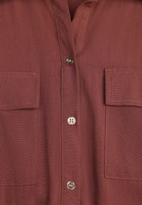 Renee - Brązowy Koszulowy Kombinezon Bez Rękawów z Bawełny i Wiskozy z Baskinką Tefnor. Kolor: brązowy. Materiał: wiskoza, bawełna. Długość rękawa: bez rękawów. Sezon: lato. Styl: boho #7