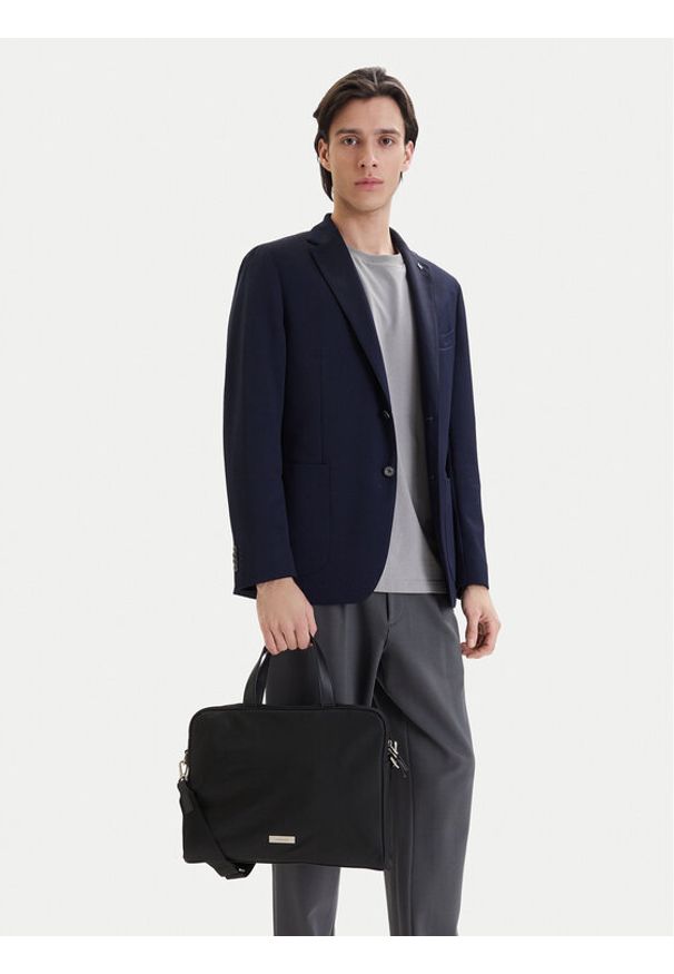 Calvin Klein Torba na laptopa Sleek Slim Commuter LV04D3351G Czarny. Kolor: czarny. Materiał: skóra