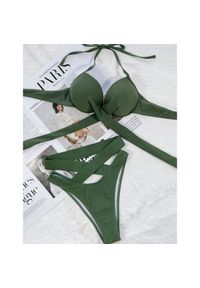 Intica - Bikini z ozdobnymi paskami na plażę i basen Shireen. Kolor: zielony. Materiał: materiał. Wzór: paski