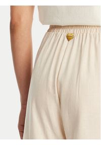 TwinSet - TWINSET Szorty materiałowe 251LM2QGG Beżowy Regular Fit. Kolor: beżowy. Materiał: len