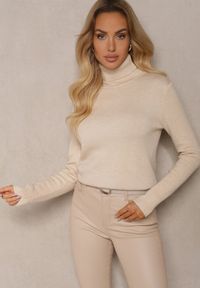 Renee - Beżowy Klasyczny Golf z Domieszką Wełny Zoziona. Okazja: do pracy, na spotkanie biznesowe, na co dzień. Typ kołnierza: golf. Kolor: beżowy. Materiał: wełna. Długość rękawa: długi rękaw. Długość: długie. Styl: klasyczny