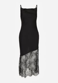 Born2be - Czarna Koktajlowa Sukienka z Satyny Ozdobiona Koronką Palinca. Okazja: na co dzień, na imprezę. Kolor: czarny. Materiał: satyna, koronka. Długość rękawa: na ramiączkach. Wzór: aplikacja, koronka. Styl: wizytowy #2