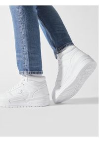 Champion Sneakersy Rebound Heritage Mid Mid Cut Shoe S22132-WW010 Biały. Kolor: biały #4