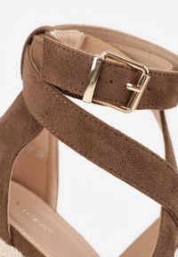 Born2be - Brązowe Sandały VICES na Koturnie i Platformie Ozdobionymi Plecionką Arriesana. Okazja: na spacer, na co dzień. Zapięcie: sprzączka. Kolor: brązowy. Materiał: jeans. Wzór: aplikacja. Sezon: lato. Obcas: na koturnie. Styl: casual, klasyczny #2