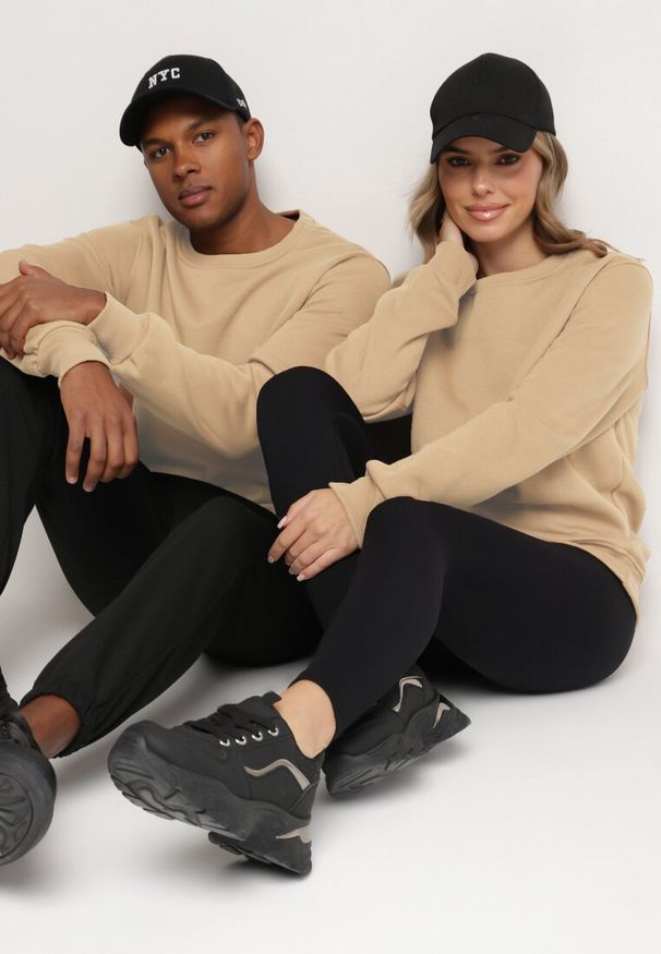 Born2be - Ciemnobeżowa Bluza z Polarem na Podszewce Metinna. Kolor: beżowy. Materiał: polar