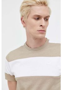 Hollister Co. t-shirt bawełniany kolor beżowy wzorzysty. Kolor: beżowy. Materiał: bawełna. Styl: klasyczny #3