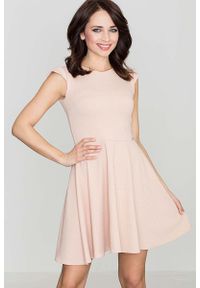 Katrus - Różowa Rozkloszowana Sukienka z Zakładkami. Kolor: różowy. Materiał: poliester, elastan