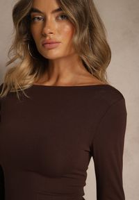 Renee - Brązowa Wiskozowa Bluzka Longsleeve z Dekoltem Typu Łódka Zaide. Kolor: brązowy. Materiał: wiskoza. Długość rękawa: długi rękaw. Styl: sportowy #5