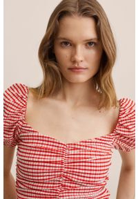 mango - Mango t-shirt Gigi damski kolor czerwony. Kolor: czerwony. Materiał: włókno, dzianina. Długość rękawa: krótki rękaw. Długość: krótkie #5