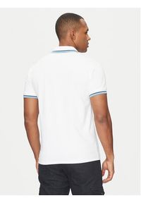 Guess T-Shirt M2GP34 KARS0 Biały Regular Fit. Typ kołnierza: dekolt w karo. Kolor: biały. Materiał: bawełna #8