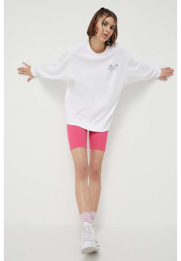Hollister Co. bluza damska kolor biały z nadrukiem. Kolor: biały. Wzór: nadruk. Styl: klasyczny