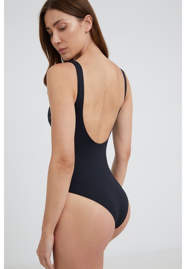 Max Mara Leisure jednoczęściowy strój kąpielowy kolor czarny lekko usztywniona miseczka. Kolor: czarny. Materiał: dzianina
