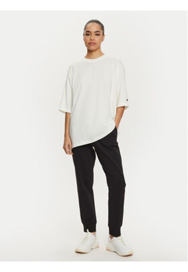 Champion T-Shirt 117537 Écru Loose Fit. Materiał: bawełna
