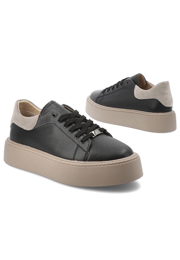 Sneakersy damskie Filippo, skórzane na platformie sznurowane z okrągłym noskiem niskie, czarno-beżowe, DP6119-25-BK-BE. Okazja: na co dzień. Nosek buta: okrągły. Zapięcie: sznurówki. Kolor: czarny. Materiał: guma, skóra, materiał. Szerokość cholewki: normalna. Obcas: na platformie. Styl: casual, klasyczny, sportowy