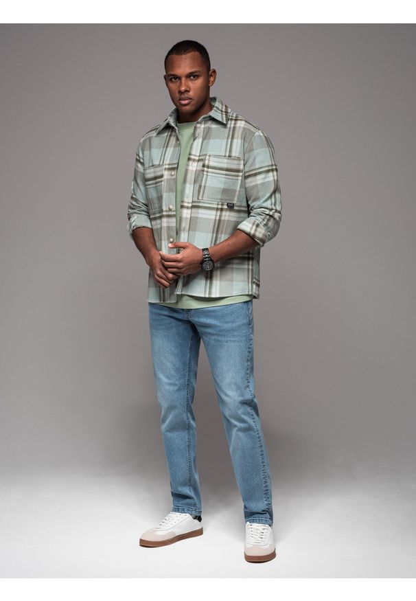 Ombre Clothing - Męskie klasyczne przecierane jeansy REGULAR FIT – jasnoniebieskie V2 OM-PADP-0217 - XXL. Kolor: niebieski. Materiał: jeans. Styl: klasyczny