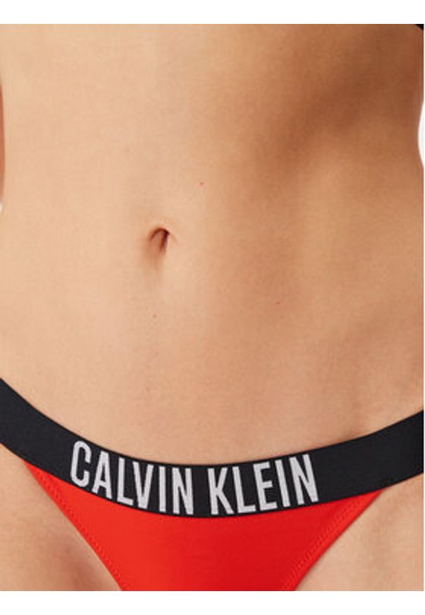 Calvin Klein Swimwear Dół od bikini KW0KW02857 Czerwony. Kolor: czerwony. Materiał: syntetyk