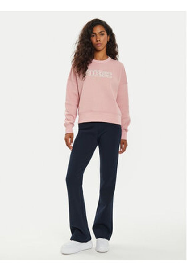 Guess Bluza V4BQ03 KCHX0 Różowy Regular Fit. Kolor: różowy. Materiał: bawełna, syntetyk