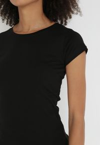 Born2be - Czarny T-shirt Himenara. Kolor: czarny. Materiał: dzianina. Długość rękawa: krótki rękaw. Długość: krótkie #5