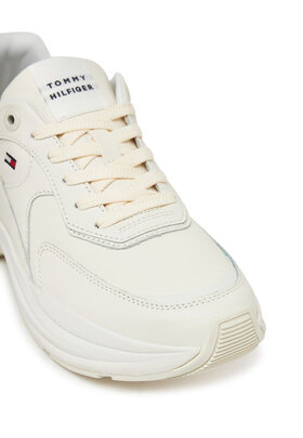 TOMMY HILFIGER - Tommy Hilfiger Sneakersy FW0FW08556 Biały. Kolor: biały. Materiał: skóra