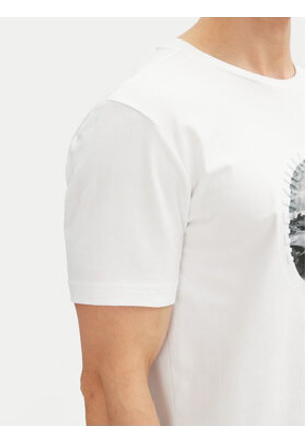 BOSS T-Shirt Graphic Heritage 50537847 Biały Regular Fit. Kolor: biały. Materiał: bawełna