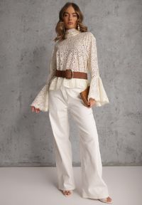 Renee - Beżowa Koronkowa Bluzka Wiskozowa z Bawełną Ozdobiona Wiązaniem Diomopis. Kolor: beżowy. Materiał: wiskoza, bawełna, koronka. Wzór: aplikacja #6