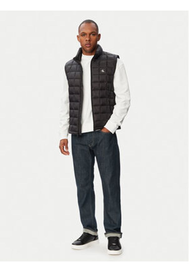 Calvin Klein Jeans Kamizelka LV04RG507G Czarny Regular Fit. Kolor: czarny. Materiał: syntetyk