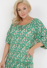 Born2be - Zielona Sukienka Pyrhyse. Kolekcja: plus size. Kolor: zielony. Materiał: tkanina. Wzór: aplikacja, kwiaty, nadruk. Typ sukienki: dla puszystych. Długość: mini #2