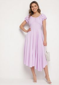 Born2be - Fioletowa Sukienka z Bawełną Typu Hiszpanka z Ozdobnymi Bufkami Lunaleia. Okazja: na co dzień. Typ kołnierza: dekolt hiszpanka. Kolor: fioletowy. Materiał: bawełna. Styl: elegancki, casual, klasyczny #3