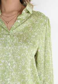 Born2be - Zielona Koszula w Drobne Kwiatki z Bufiastymi Rękawami Serafine. Typ kołnierza: kołnierzyk klasyczny. Kolor: zielony. Materiał: jeans. Długość rękawa: długi rękaw. Długość: długie. Wzór: kwiaty. Styl: klasyczny #4