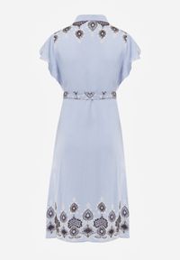 Born2be - Niebieska Wiskozowa Sukienka Koszulowa Zdobiona Haftem i Wiązanym Paskiem Telonesa. Okazja: na co dzień. Kolekcja: plus size. Kolor: niebieski. Materiał: wiskoza. Wzór: aplikacja, haft. Typ sukienki: koszulowe. Styl: casual #5