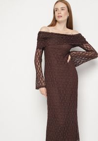 Born2be - Brązowa Koktajlowa Sukienka z Odkrytymi Ramionami z Koronki Eperrie. Kolor: brązowy. Materiał: koronka. Wzór: koronka. Typ sukienki: z odkrytymi ramionami. Styl: wizytowy. Długość: midi #5