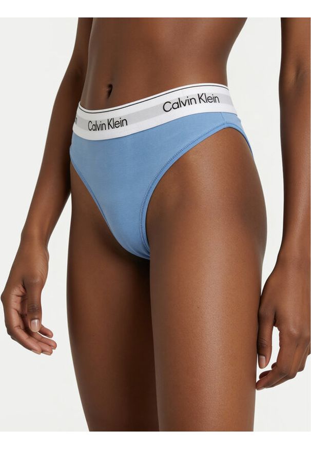 Calvin Klein Underwear Stringi LV00QF8518 Błękitny. Kolor: niebieski. Materiał: bawełna
