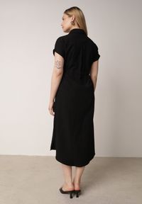 Born2be - Czarna Sukienka Koszulowa z Bawełną Wiskozą i Ozdobnymi Guzikami Parranes. Okazja: na co dzień. Kolor: czarny. Materiał: wiskoza, bawełna. Typ sukienki: koszulowe. Styl: casual, klasyczny, elegancki #5