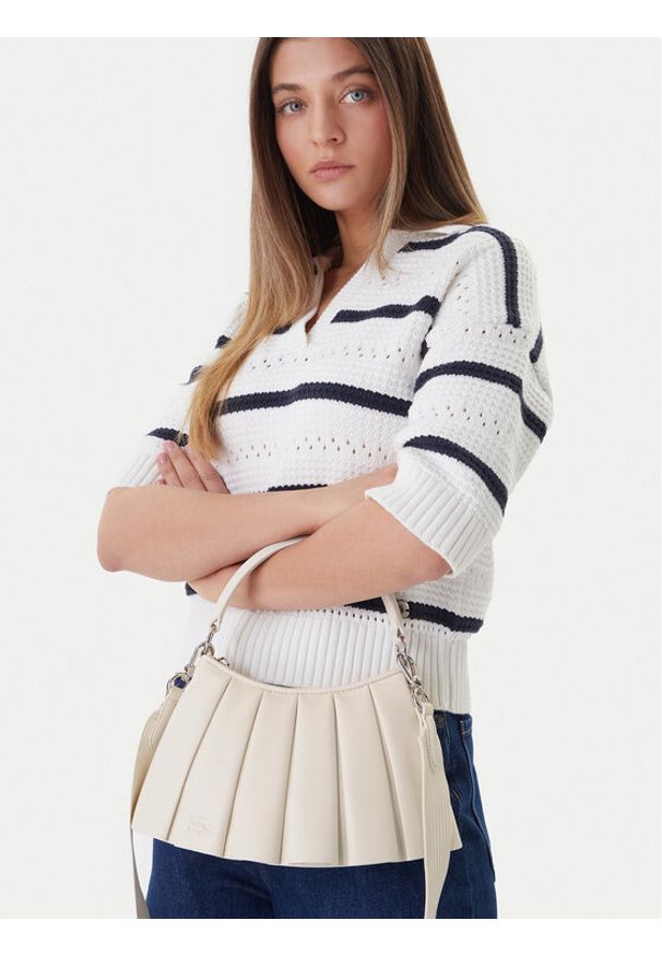 Lacoste Torebka NU5011DP Czerwony. Kolor: czerwony. Materiał: skórzane