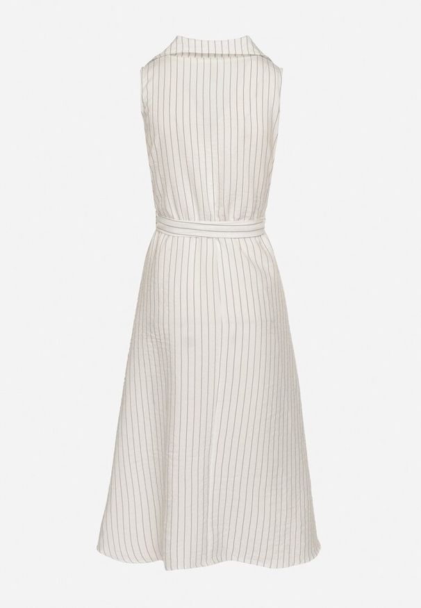 Born2be - Biała Sukienka o Koszulowym Kroju Bez Rękawów z Wiązanym Paskiem Liriora. Okazja: na co dzień. Typ kołnierza: dekolt w kształcie V. Kolor: biały. Długość rękawa: bez rękawów. Typ sukienki: koszulowe. Styl: casual, klasyczny