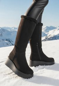 Born2be - Czarne Botki na Koturnie z Wywijaną Cholewką i Barankiem Irilaura. Okazja: na co dzień. Kolor: czarny. Materiał: wełna, jeans. Szerokość cholewki: normalna. Obcas: na koturnie. Styl: wizytowy, casual, elegancki #1