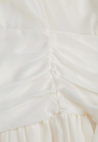 Born2be - Beżowa Sukienka Koktajlowa z Odkrytymi Plecami i Marszczeniem w Talii Paliolea. Kolor: beżowy. Materiał: poliester. Sezon: wiosna, lato. Typ sukienki: proste. Styl: wizytowy #5