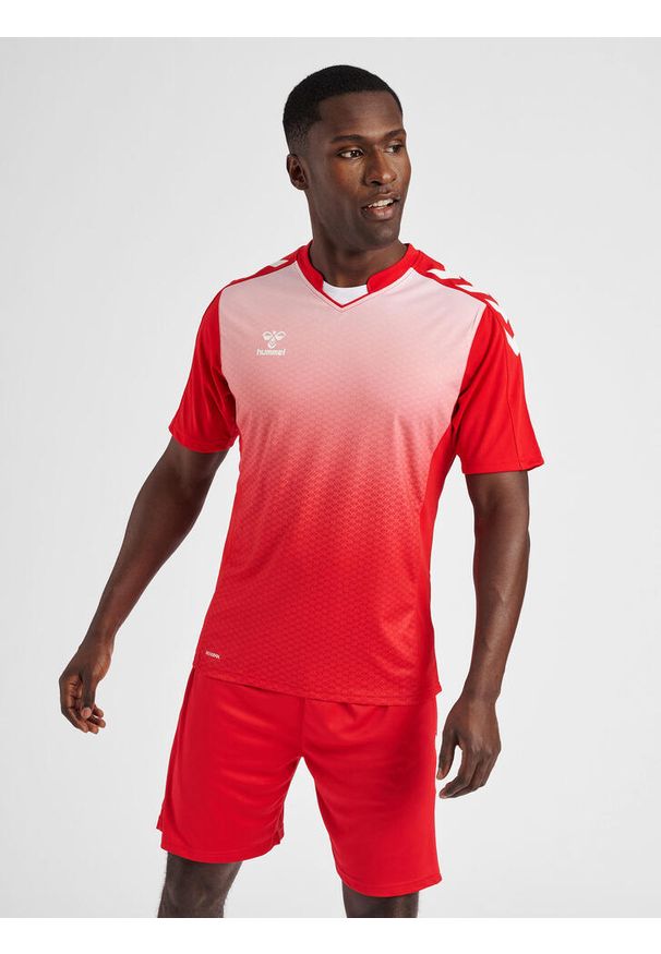 Jersey Hummel hmlcore xk sublimation. Kolor: czerwony, wielokolorowy, różowy. Materiał: jersey. Sezon: lato. Sport: fitness