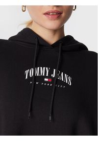 Tommy Jeans Sukienka dzianinowa Essential Logo 2 DW0DW15066 Czarny Relaxed Fit. Kolor: czarny. Materiał: bawełna, dzianina, syntetyk