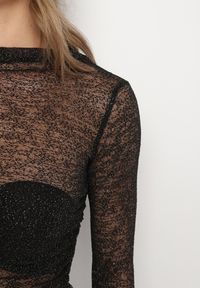 Born2be - Czarna Siateczkowa Bluzka z Długim Rękawem Zdobiona Metaliczną Nicią Salamera. Okazja: do pracy, na spotkanie biznesowe. Kolor: czarny. Materiał: skóra. Długość rękawa: długi rękaw. Długość: długie. Wzór: aplikacja. Styl: biznesowy #7