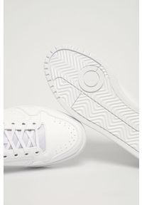 adidas Originals - Buty NY 90. Nosek buta: okrągły. Zapięcie: sznurówki. Kolor: biały. Materiał: syntetyk, materiał, skóra ekologiczna. Szerokość cholewki: normalna. Obcas: na obcasie. Wysokość obcasa: niski #3