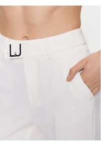 Liu Jo Spodnie materiałowe WA3434 T7896 Biały Regular Fit. Kolor: biały. Materiał: syntetyk #3