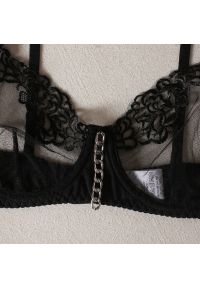 Intica - Komplet bielizny z łańcuszkami na romantyczne wieczory Enrichetta. Kolor: czerwony. Materiał: materiał #8