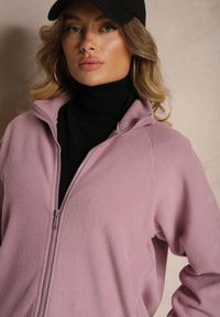Renee - Fioletowa Bluza z Zapięciem na Suwak Kieszeniami i Stójką Esandria. Okazja: na co dzień. Typ kołnierza: kołnierzyk stójkowy. Kolor: fioletowy. Materiał: jeans. Styl: casual, klasyczny #5