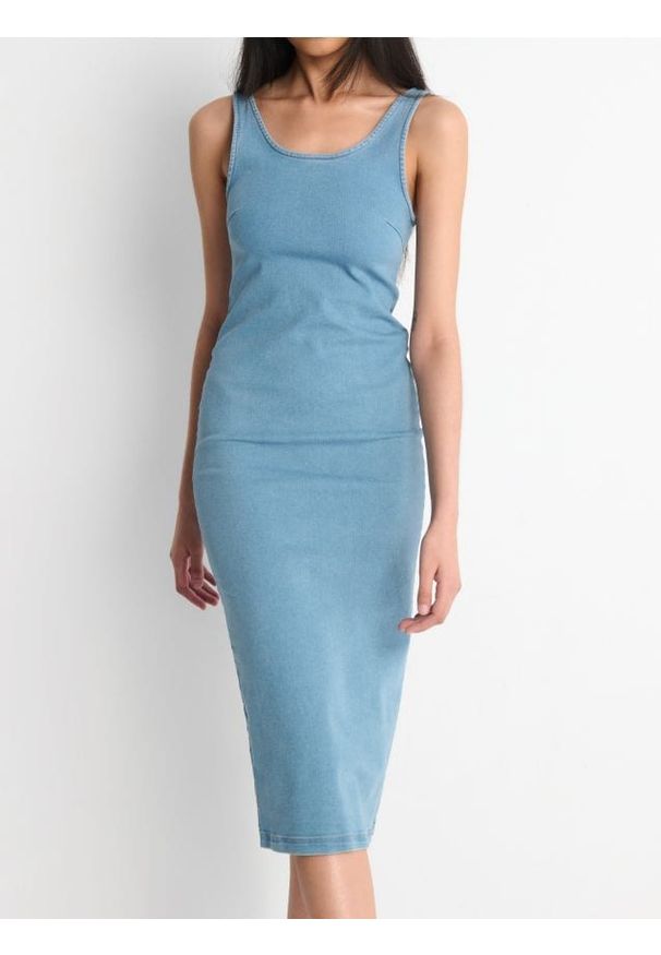 Sinsay - Sukienka midi - niebieski. Kolor: niebieski. Długość rękawa: na ramiączkach. Długość: midi