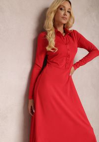 Renee - Czerwona Sukienka Eidilea. Kolor: czerwony. Długość rękawa: długi rękaw. Typ sukienki: dopasowane, koszulowe. Styl: retro. Długość: midi #3